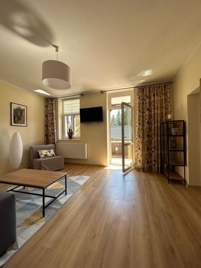 Apartament Nad Galeria Blisko Centrum Kudowy Kudowa-Zdrój Eksteriør bilde